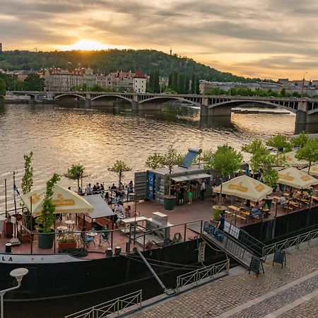 Helen Homestay Vysehrad Prag Eksteriør billede