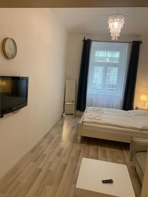Helen Homestay Vysehrad Prag Eksteriør billede