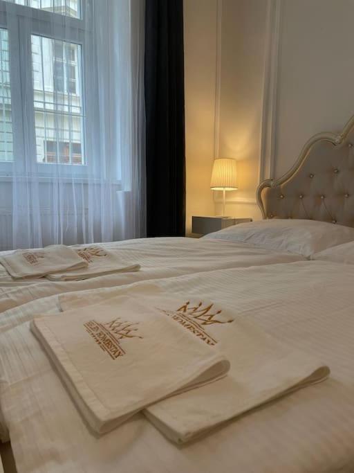 Helen Homestay Vysehrad Prag Eksteriør billede