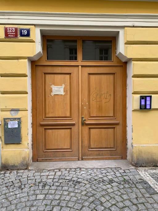 Helen Homestay Vysehrad Prag Eksteriør billede